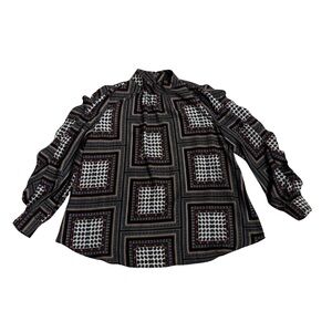 Girls' Long-Sleeve Geo Print Top in Black & White